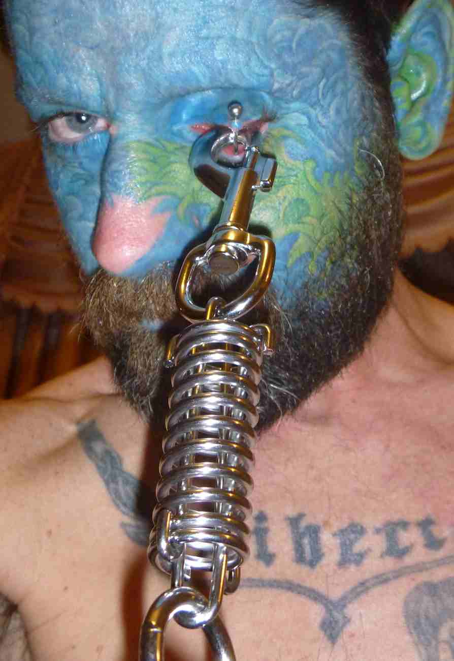 images_my_ideas_ 25/25_WC_TUERTO_Body_art_piercing.jpg